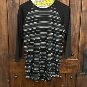 Lularoe Randy Tshirt